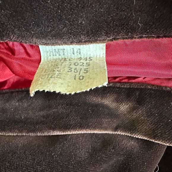 Stephen Marks Size 10 brown suede Vintage skirt suit - Picture 9 of 9